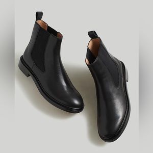 Madewell The Benning Chelsea Boot in True Black Leather